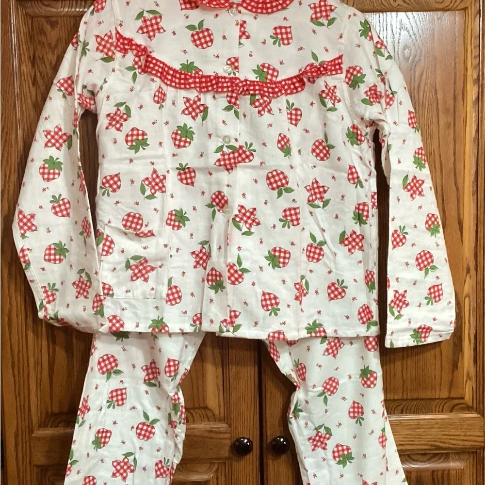 Vintage Pajama & Robe Set - Picture 5 of 16